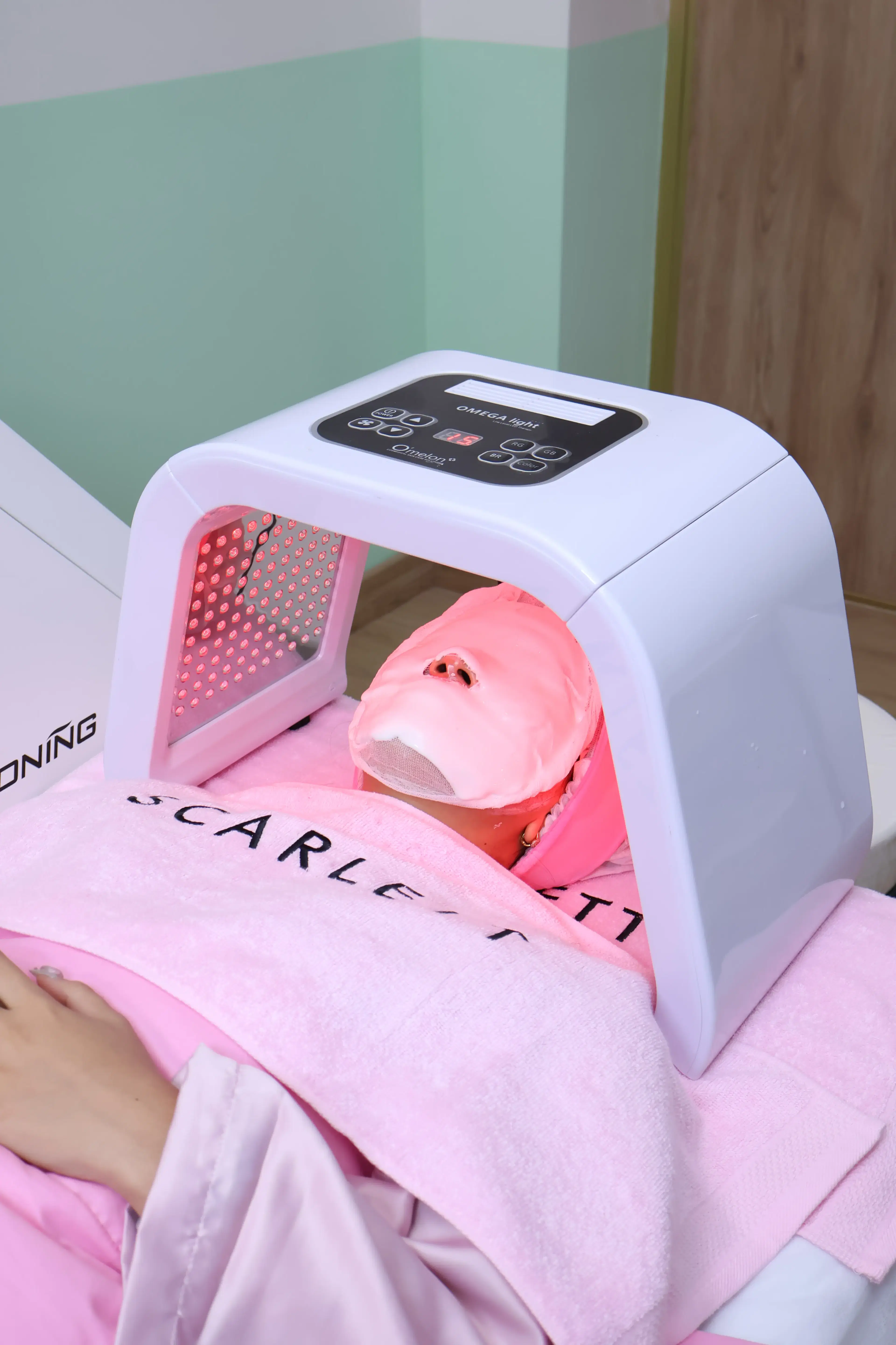 Brightening Facial treatment